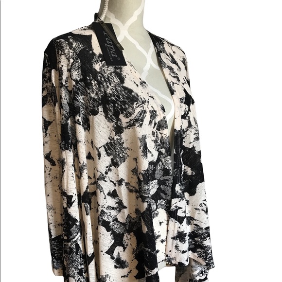 🔸Sold🔸Coverup Duster 3/4 Sleeve Black Cream Floral Print XXL - Picture 2 of 7